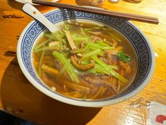 -沪西老弄堂面馆(定西路店)