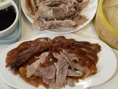 -鞍山大白鲨美食酒店