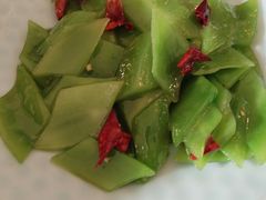 辣椒炒青笋-YAFEE雅菲·粤菜·湘菜·融合菜(魏公村店)