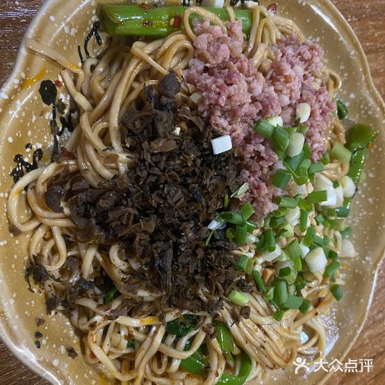 蹄尖面庄