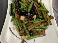 -蔼若春.传承三十年云南菜(金碧公园店)