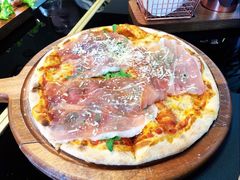 帕尔玛火腿芝麻菜披萨-鼎鼎西餐厅
