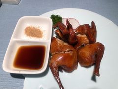 脆皮乳鸽-老船坞餐厅(北京亚洲大酒店 )