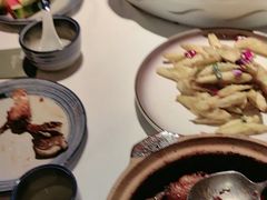 -八府香鸭·啫啫煲(华山路店)