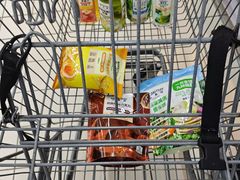 -沃尔玛(前山店)