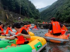 -安吉龙王山峡谷漂流