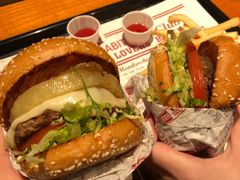 -The Habit Burger Grill 哈比特汉堡(复兴soho店)