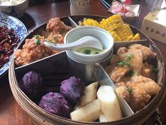 -黄桷树曹家私房菜(江与城店)