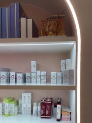 -苗方清颜痘肌研究所