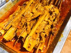 特色经典涮豆皮-老兰家传统烧烤炒菜泡馍(小南门店)