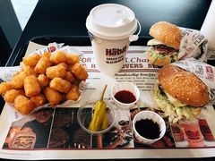 -The Habit Burger Grill 哈比特汉堡(世博店)