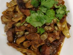 -老码头黑皮肘子锅包肉(文政街店)