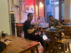 大堂-六爷门框百年卤煮