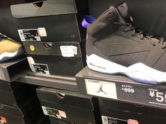-NIKE上海青浦优选体验店