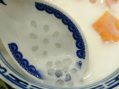 -赵记传承特色牛奶甜品(泉城广场店)