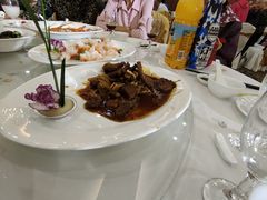 -山明水秀大饭店