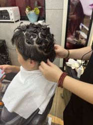 -Z.X HAIR SALON张新美业