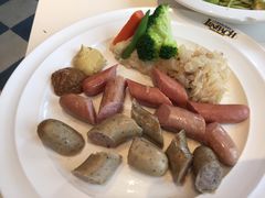 -LENBACH兰巴赫西餐啤酒坊(大连星海广场店)