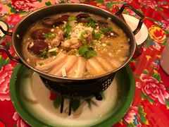 -闯关东东北农家菜(崂山石老人店)