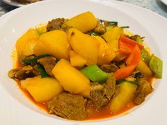 土豆烧牛肉-巴扎美食·新疆菜·西域歌舞表演餐厅(新疆大厦店)