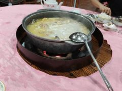 -侠成水上农庄(工业大道店)