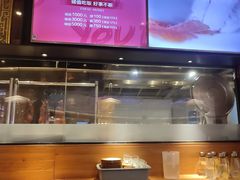 大堂-青年公社烤鸭(宝杨宝龙广场店)