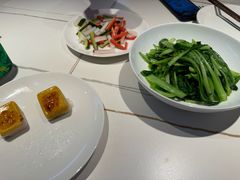 -阿瓦山寨·湘菜现炒·剁椒鱼头王(咸阳总店)