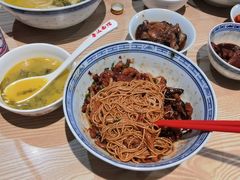 -鲁达面馆本帮风味(共康东路店)