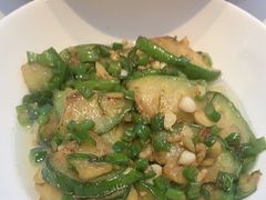 -阿瓦山寨·湘菜现炒·剁椒鱼头王(咸阳总店)