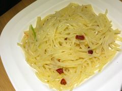 酸辣土豆丝-吕氏疙瘩汤·海鲜新鲁菜(凯德mall新都心店)