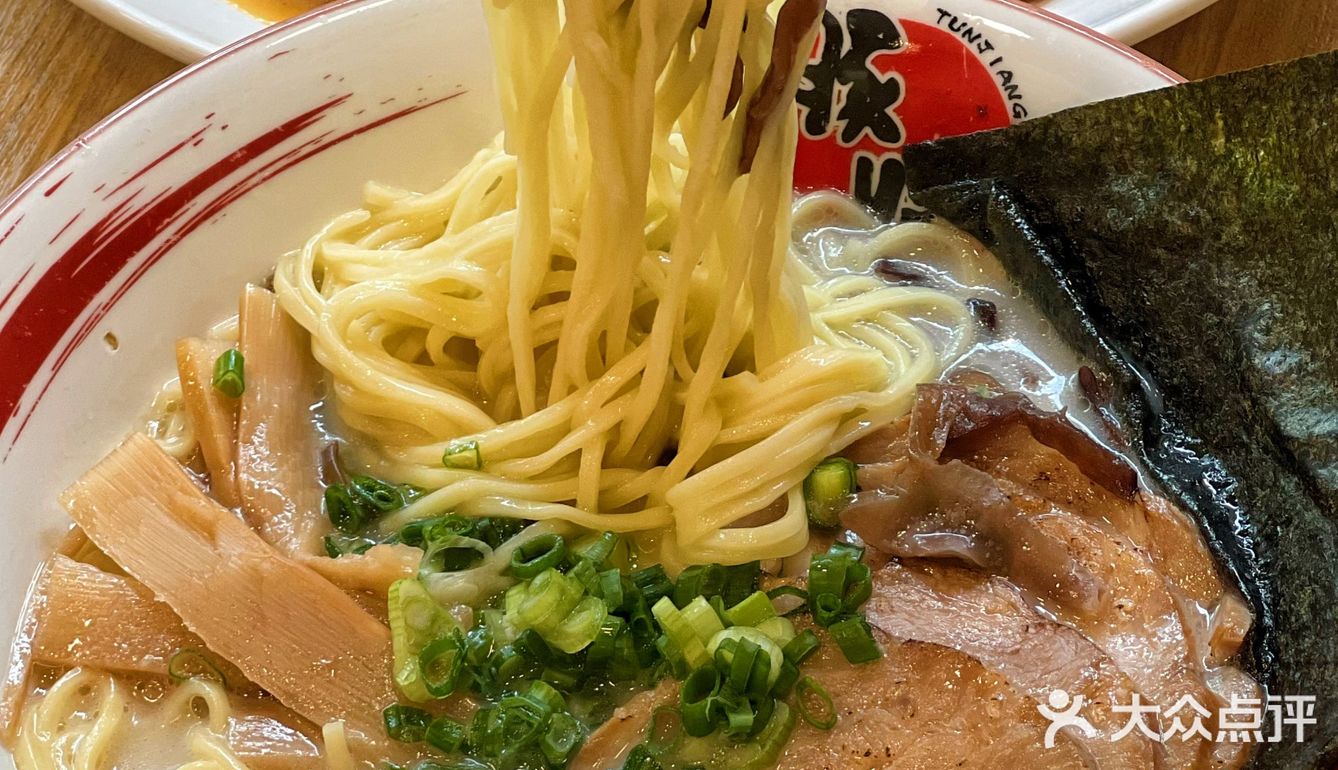 快來围观澳门本地学生党的午餐至爱