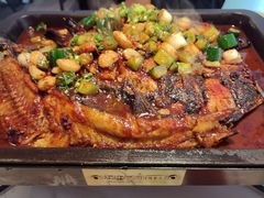 -江边城外烤全鱼(世茂广场店)