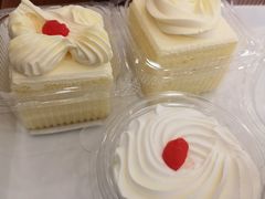 -红宝石·鲜奶小方·海派西点房(南丹店)