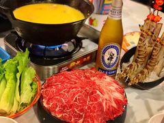 -鲜入围煮花胶鸡海鲜火锅