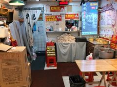 -柳州肥姨妈大骨螺蛳粉(东靖路店)