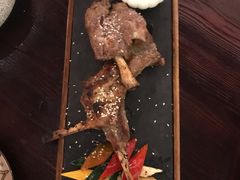 烤小羊排配法式酱汁-格鲁·秀色Georgia’s Feast