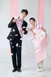 -喜爱高定婚纱摄影