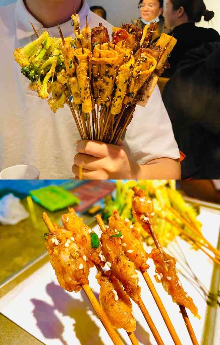 请朋友吃饭来到这家烧烤店,朋友说逼格很上档次,以前大排档吃惯了,第