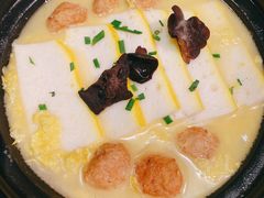 荆州鱼糕圆-莲餐厅·湖北菜·潜江小龙虾店(愚园路店)