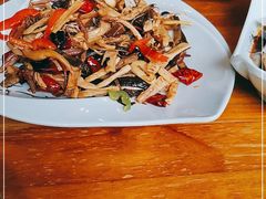 -小厨子私房菜·云南美食店