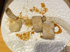 芒果三文鱼芝士卷-初味原日本料理