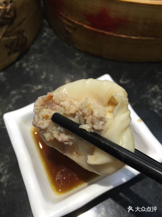 百年龙袍蟹黄汤包(七宝总店)招牌蟹黄蟹粉包图片