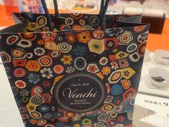 -VENCHI 闻绮(北京国贸商城店)