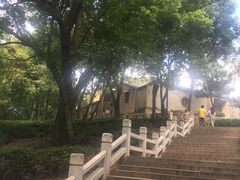 -灵岩山风景区