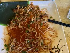-东巴谷野生菌火锅餐厅