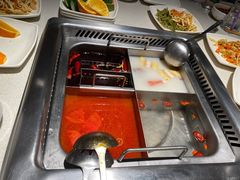 -海底捞火锅鲜切牛肉主题店(长寿路店)