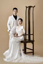 -雪中彩影婚纱摄影·微光艺术中心