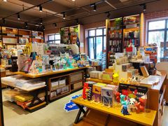 -新华书店(永安路店)