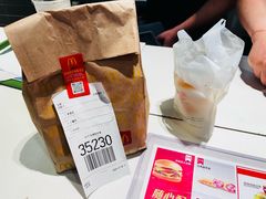 -麦当劳(轻轨曹杨路店)