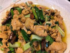 -蔼若春.传承三十年云南菜(金碧公园店)